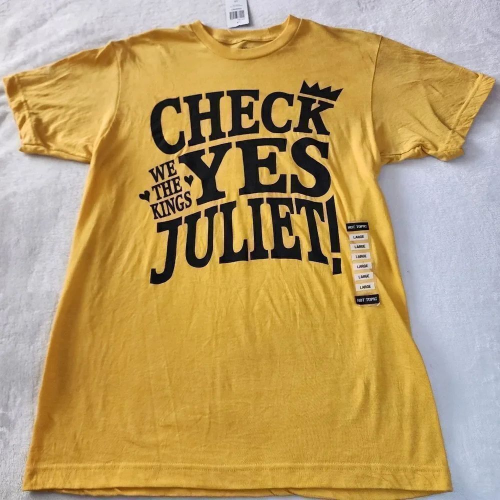We the Kings Hot Topic Yellow Tshirt Graphics Check Yes Juliet Size Large New